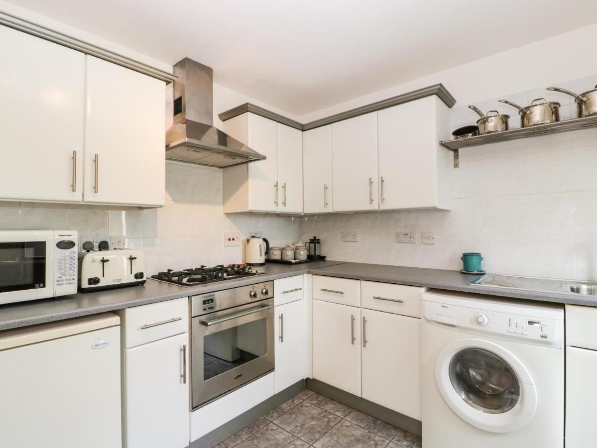 16 Mythern Meadow Bradford-On-Avon Екстер'єр фото